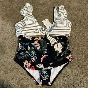 (33)NWT  Cocoship swimsuit